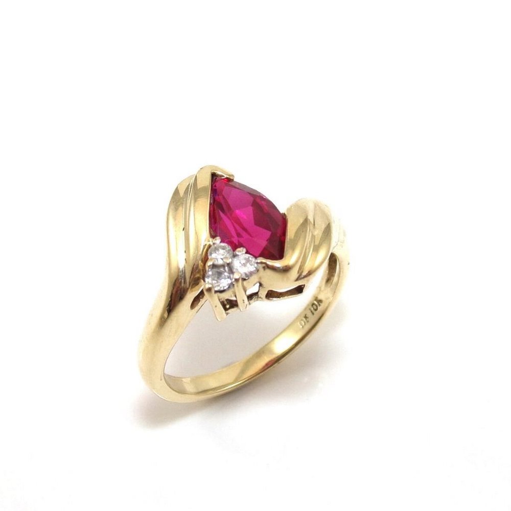 10K Yellow Gold Pink Ruby Diamond Ring 6.5